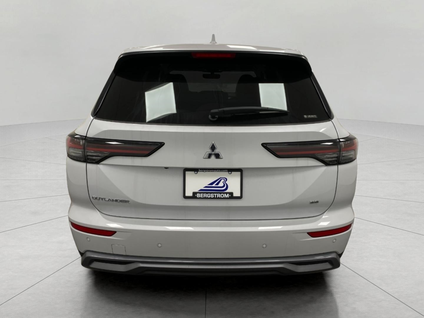 2026 Mitsubishi Outlander SE S-AWC