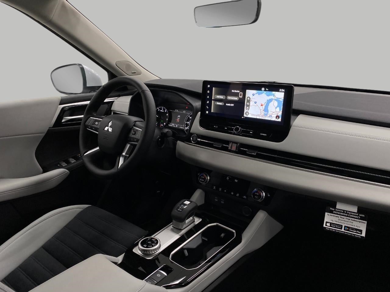 2026 Mitsubishi Outlander SE S-AWC