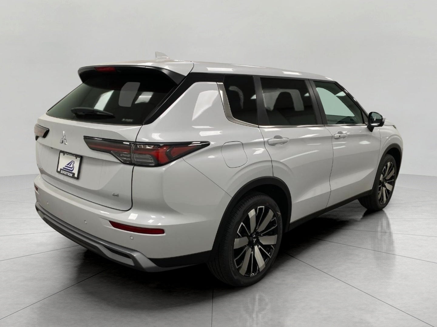 2026 Mitsubishi Outlander SE S-AWC
