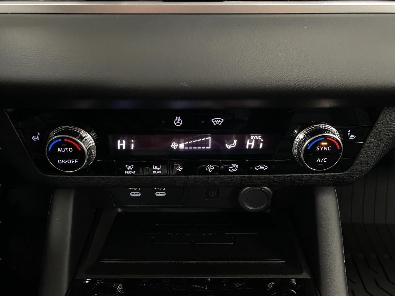 2026 Mitsubishi Outlander SE S-AWC
