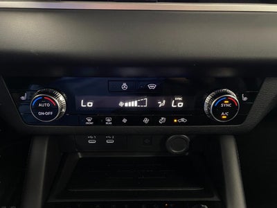 2026 Mitsubishi Outlander LE S-AWC