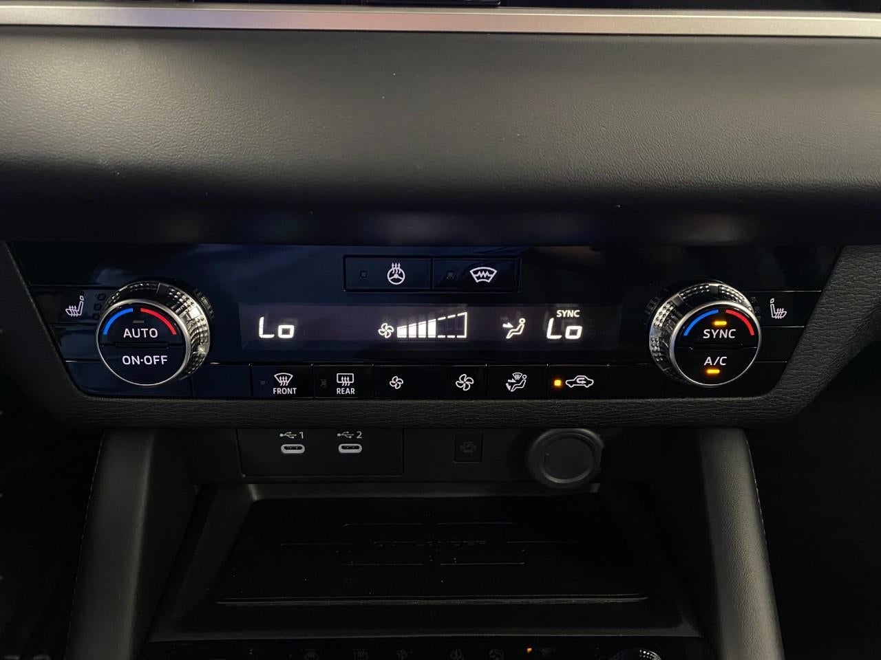 2026 Mitsubishi Outlander LE S-AWC