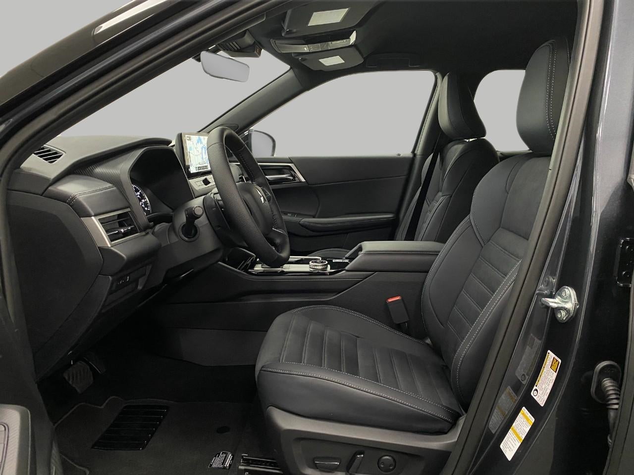 2026 Mitsubishi Outlander LE S-AWC
