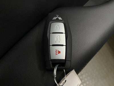 2026 Mitsubishi Outlander LE S-AWC