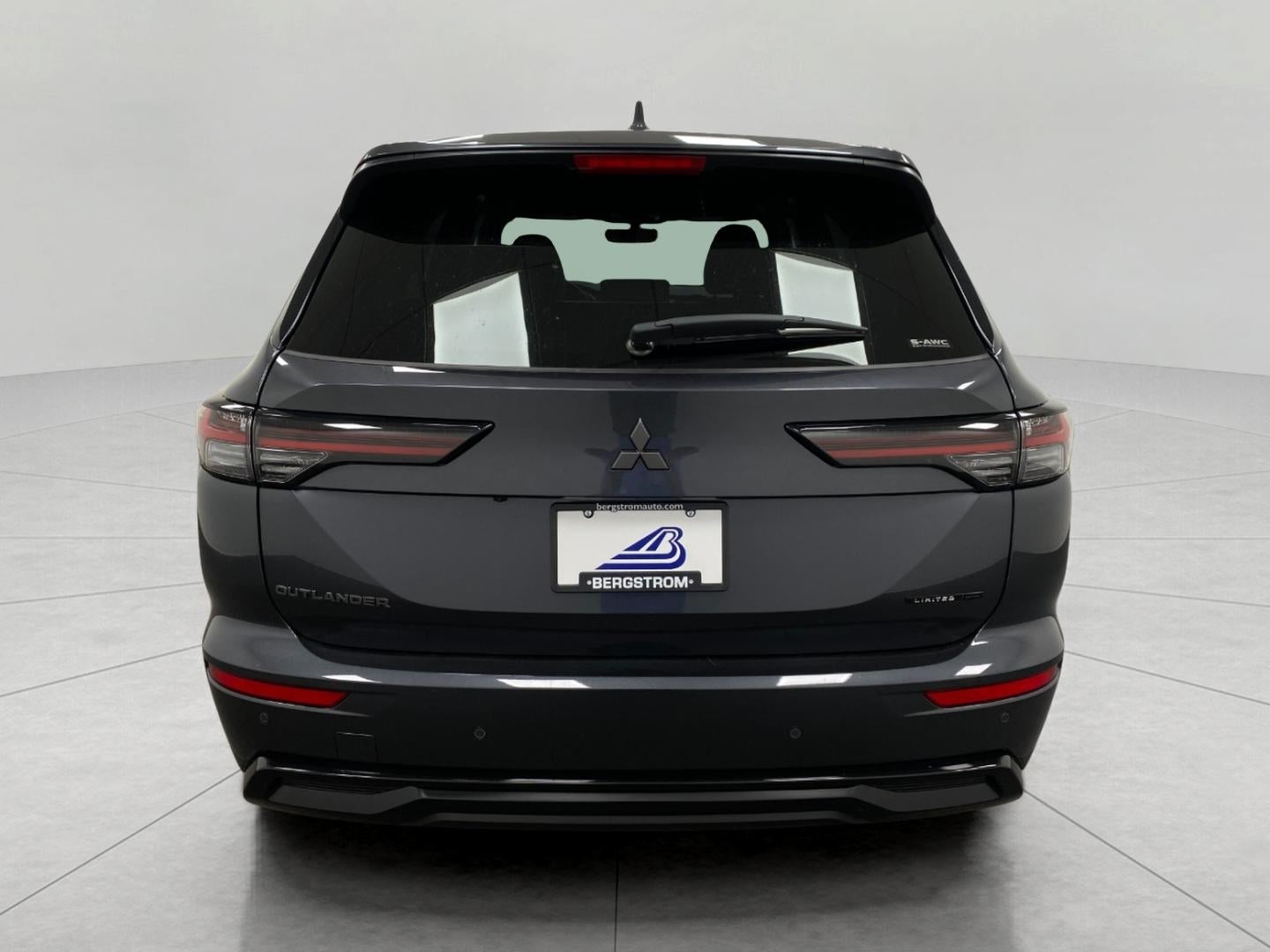 2026 Mitsubishi Outlander LE S-AWC