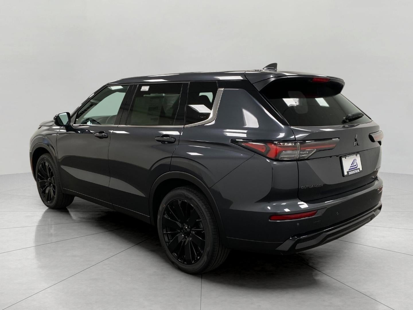 2026 Mitsubishi Outlander LE S-AWC