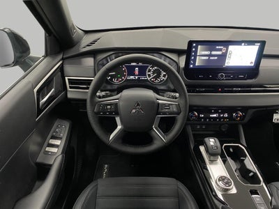 2026 Mitsubishi Outlander LE S-AWC