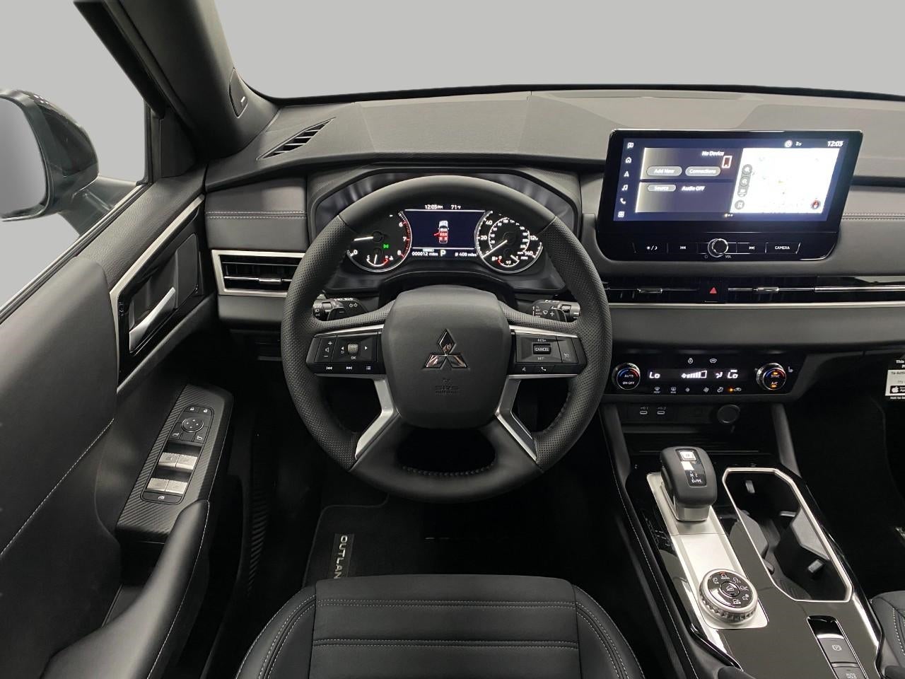 2026 Mitsubishi Outlander LE S-AWC