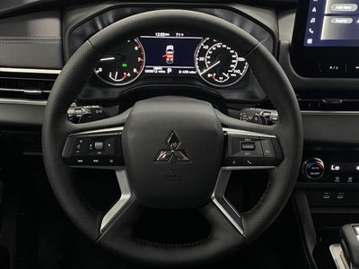 2026 Mitsubishi Outlander LE S-AWC
