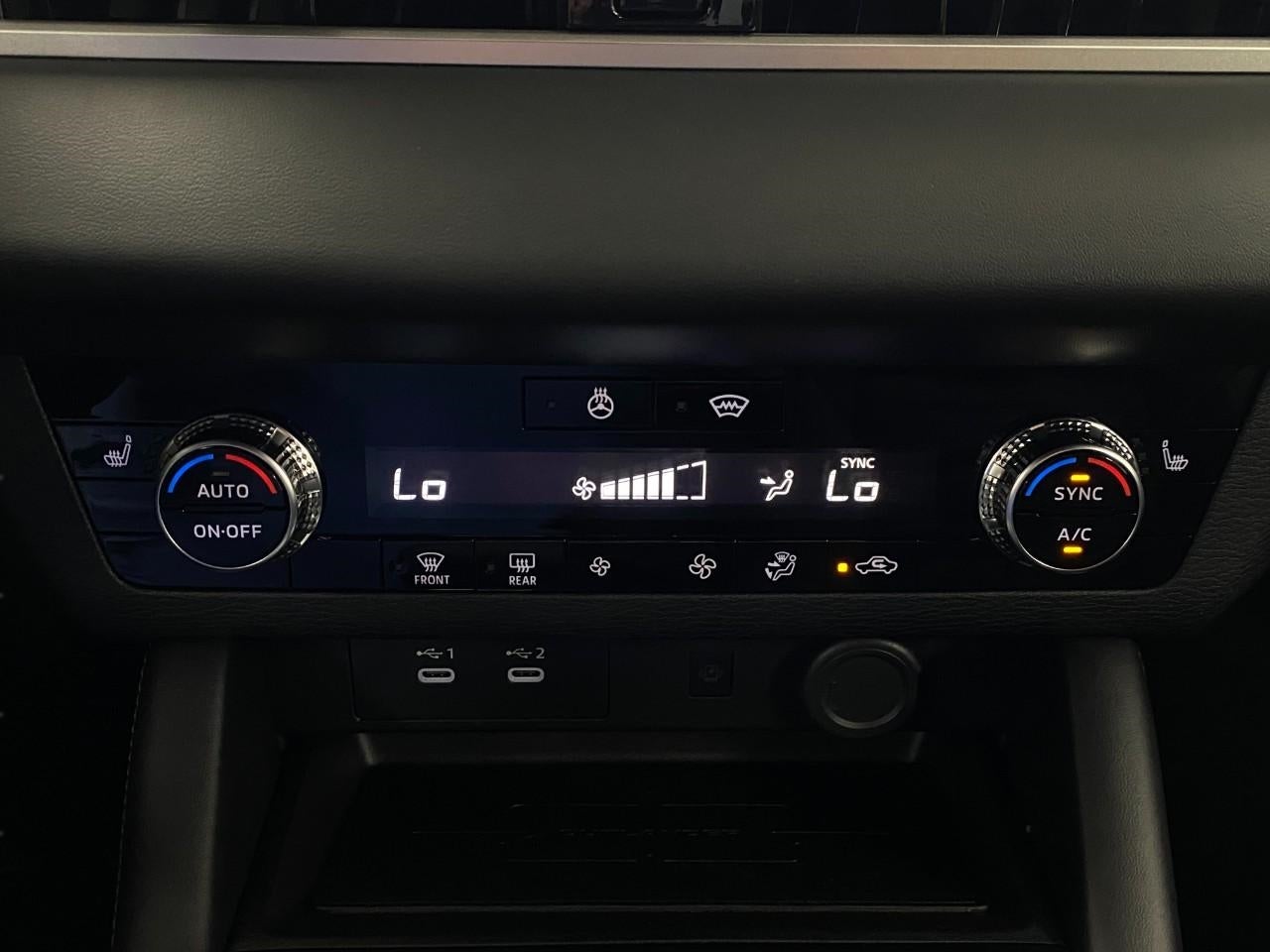 2026 Mitsubishi Outlander LE S-AWC