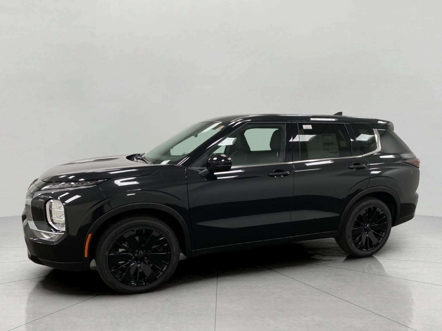 2026 Mitsubishi Outlander LE S-AWC
