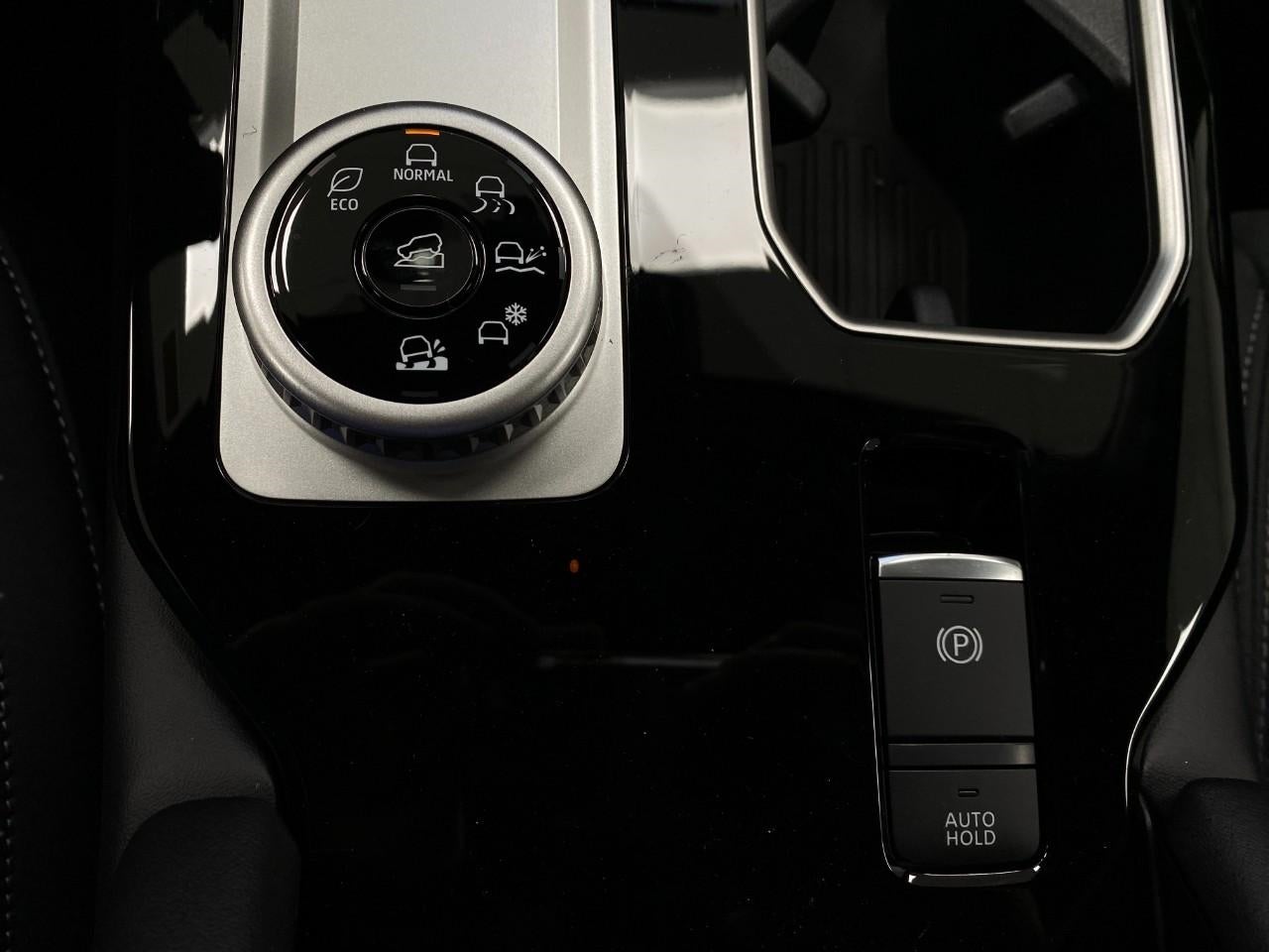 2026 Mitsubishi Outlander LE S-AWC