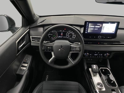 2026 Mitsubishi Outlander LE S-AWC