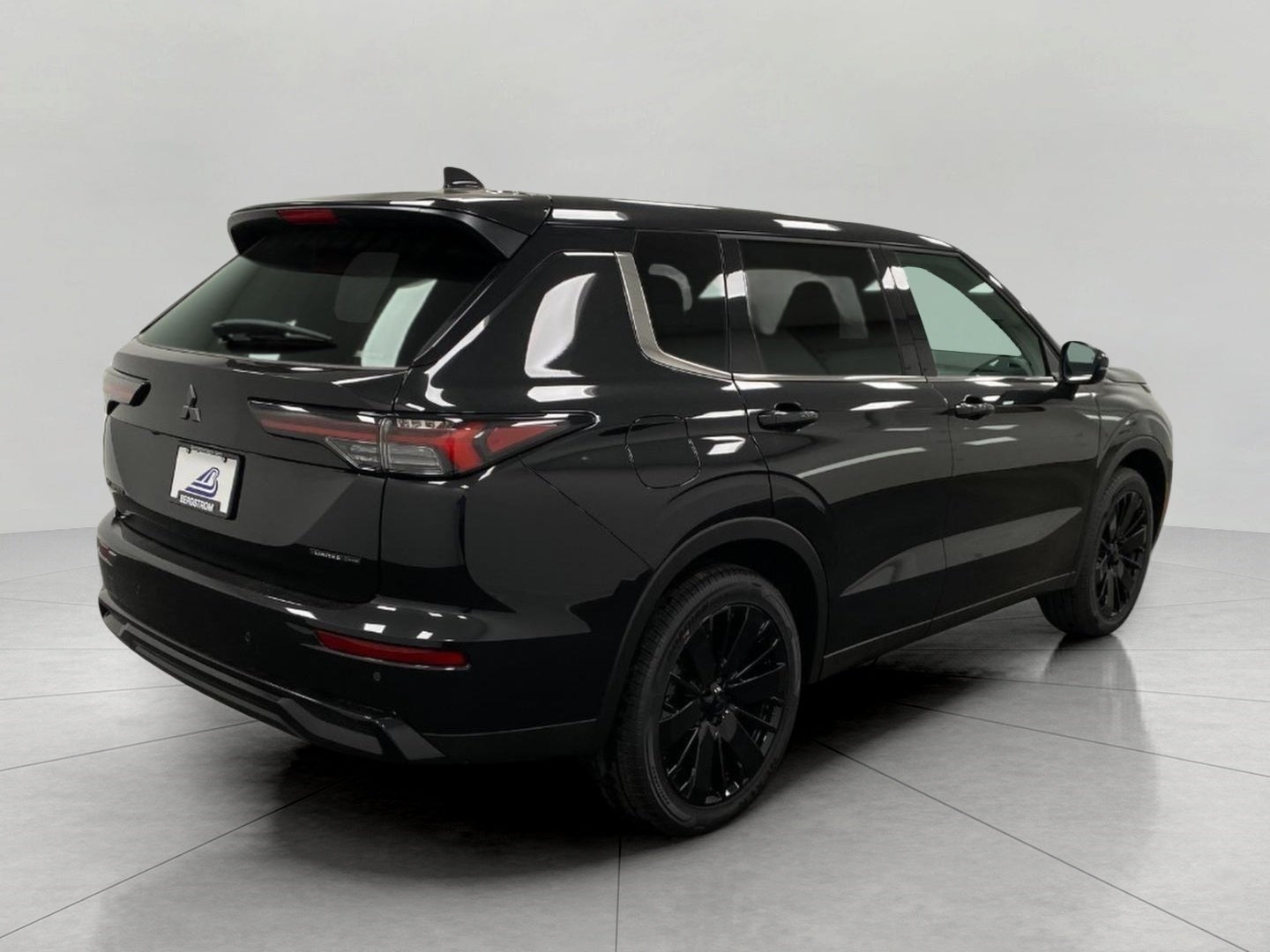 2026 Mitsubishi Outlander LE S-AWC