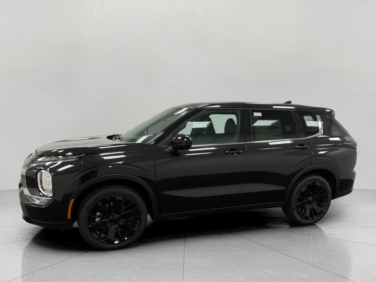 2026 Mitsubishi Outlander LE S-AWC