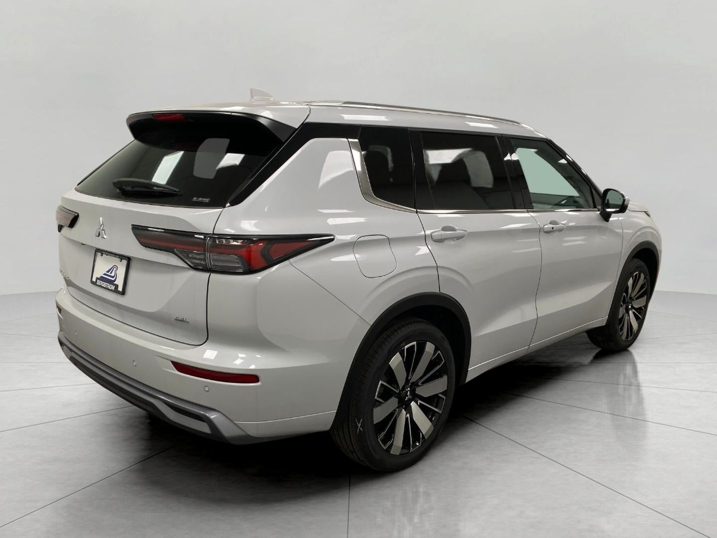 2026 Mitsubishi Outlander SEL S-AWC