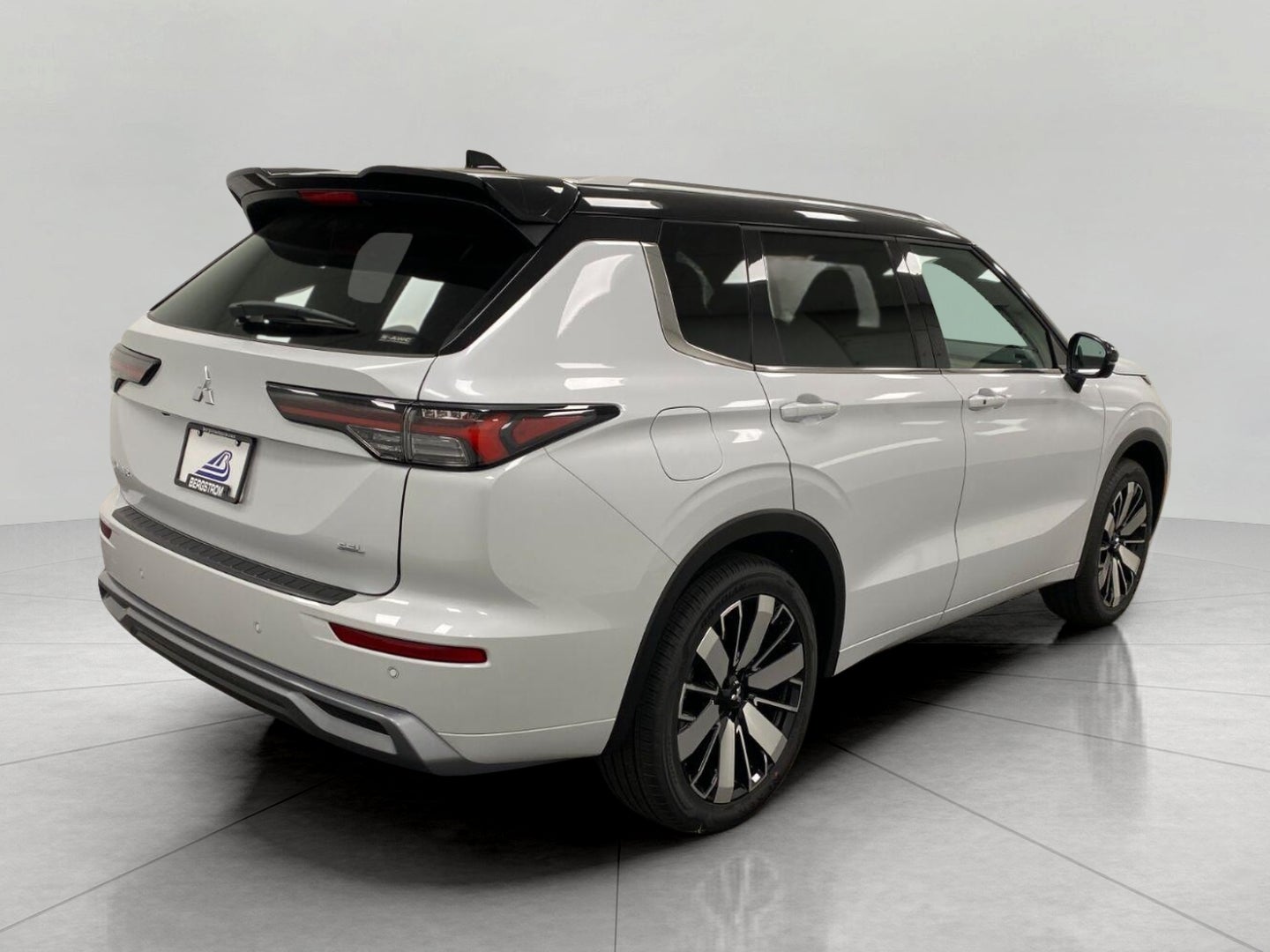 2026 Mitsubishi Outlander SEL S-AWC