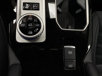 2026 Mitsubishi Outlander Plug-In Hybrid SE S-AWC