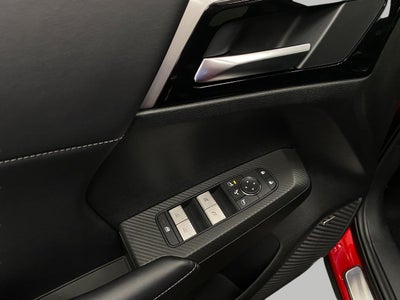 2026 Mitsubishi Outlander Plug-In Hybrid SE S-AWC