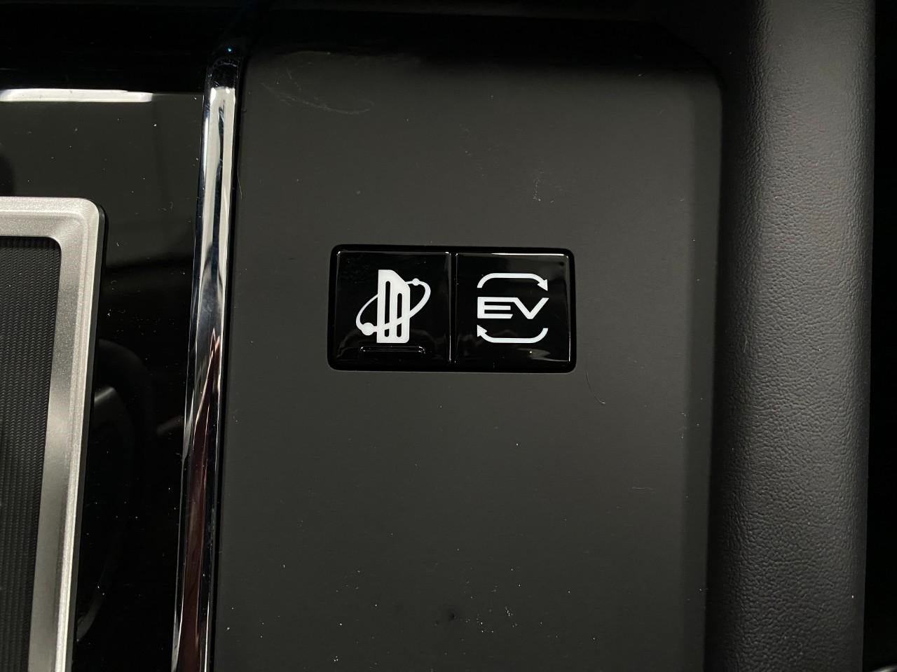 2025 Mitsubishi Outlander Plug-In Hybrid SE S-AWC