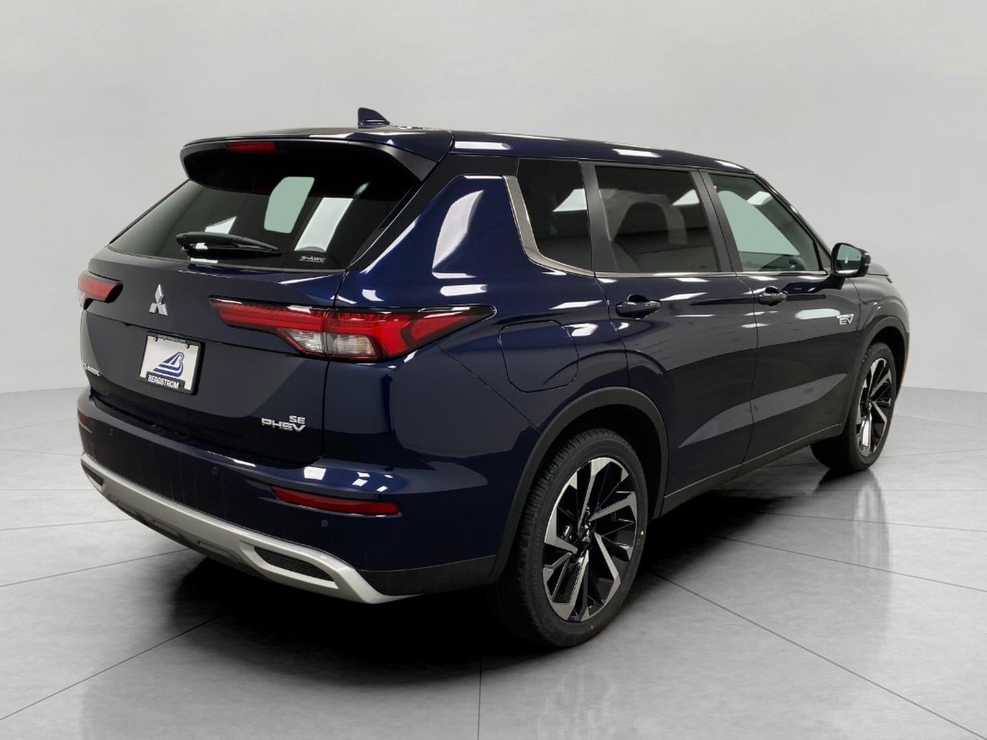 2025 Mitsubishi Outlander Plug-In Hybrid SE S-AWC