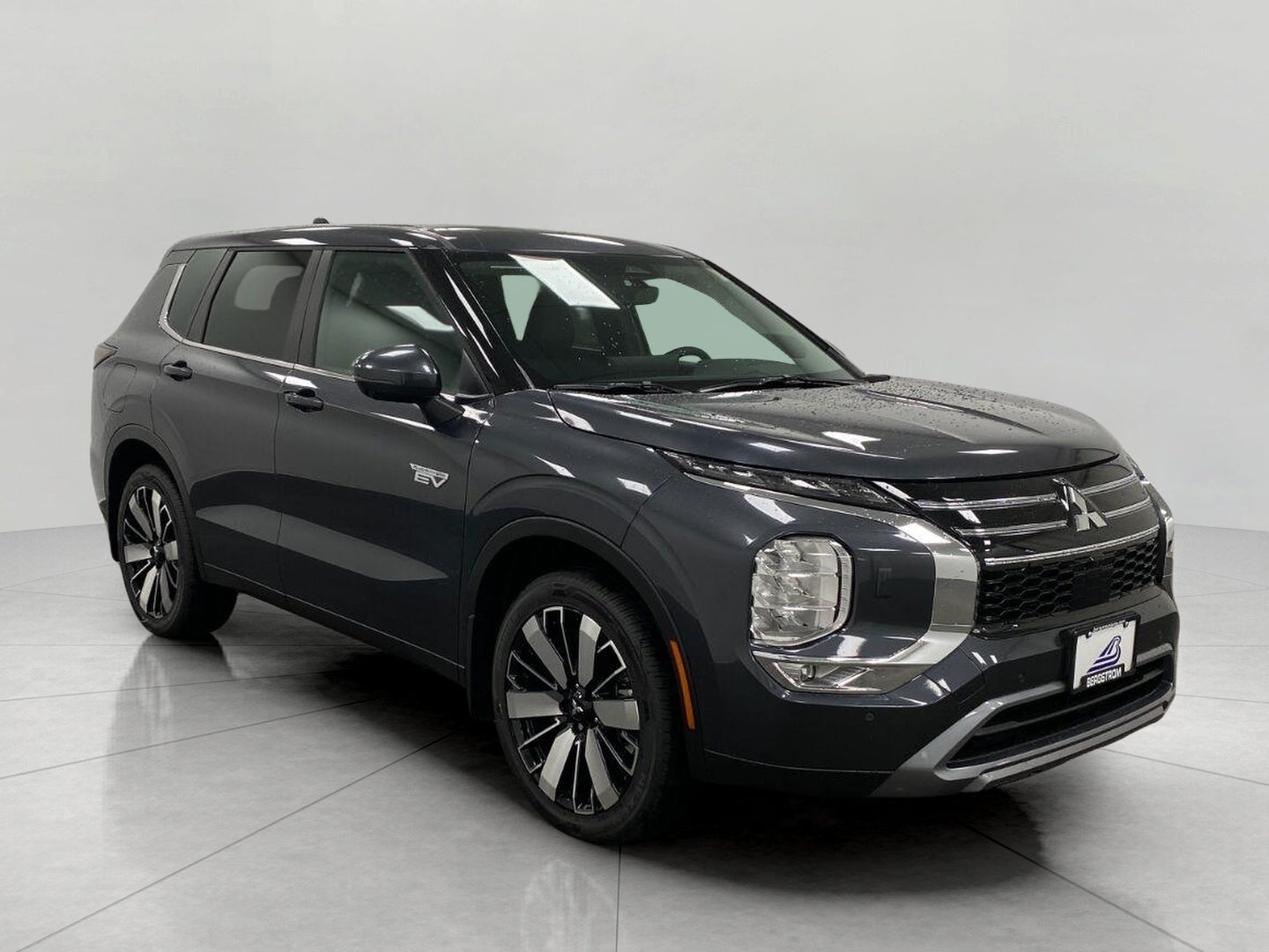 2026 Mitsubishi Outlander Plug-In Hybrid SE S-AWC