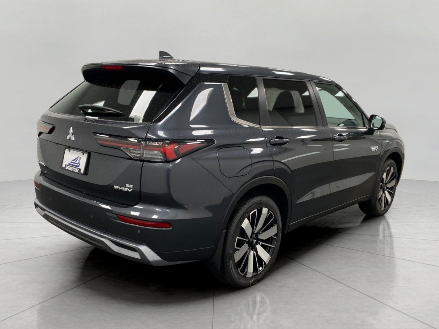 2026 Mitsubishi Outlander Plug-In Hybrid SE S-AWC