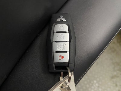 2026 Mitsubishi Outlander Plug-In Hybrid SE S-AWC