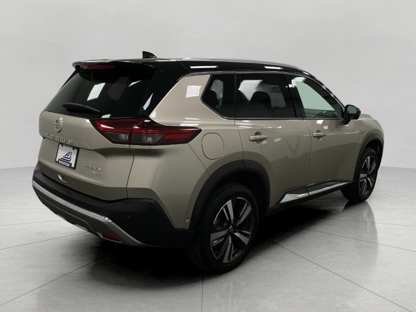 2021 Nissan Rogue AWD Platinum