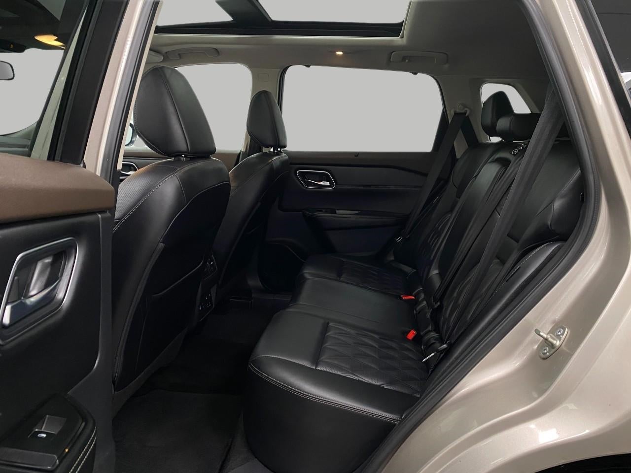 2021 Nissan Rogue AWD Platinum
