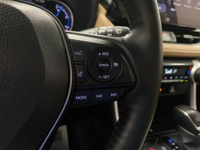 2025 Toyota RAV4 Hybrid XLE Premium AWD