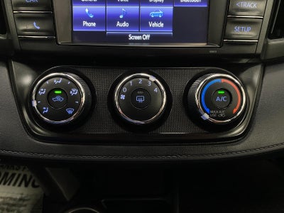 2018 Toyota RAV4 LE AWD