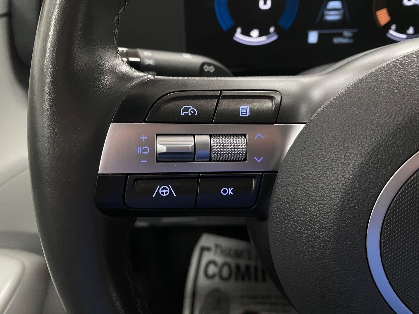 2025 Hyundai Kona SEL - Photo 15