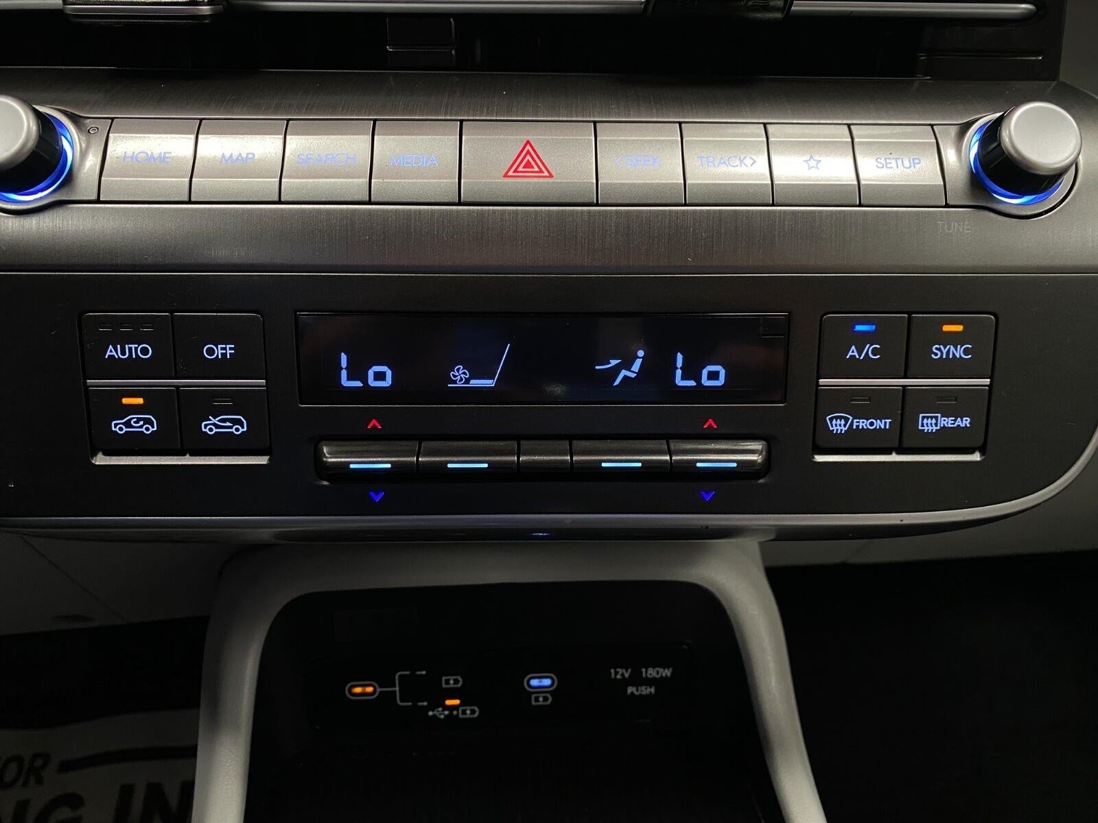 2025 Hyundai Kona SEL - Photo 24