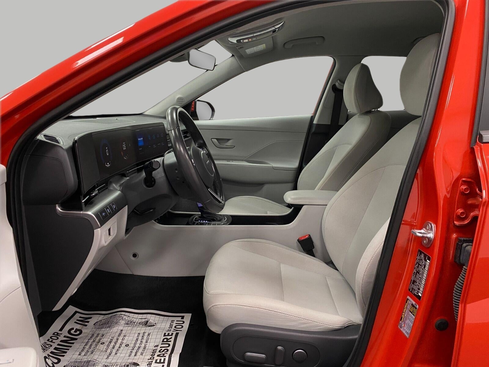 2025 Hyundai Kona SEL - Photo 29
