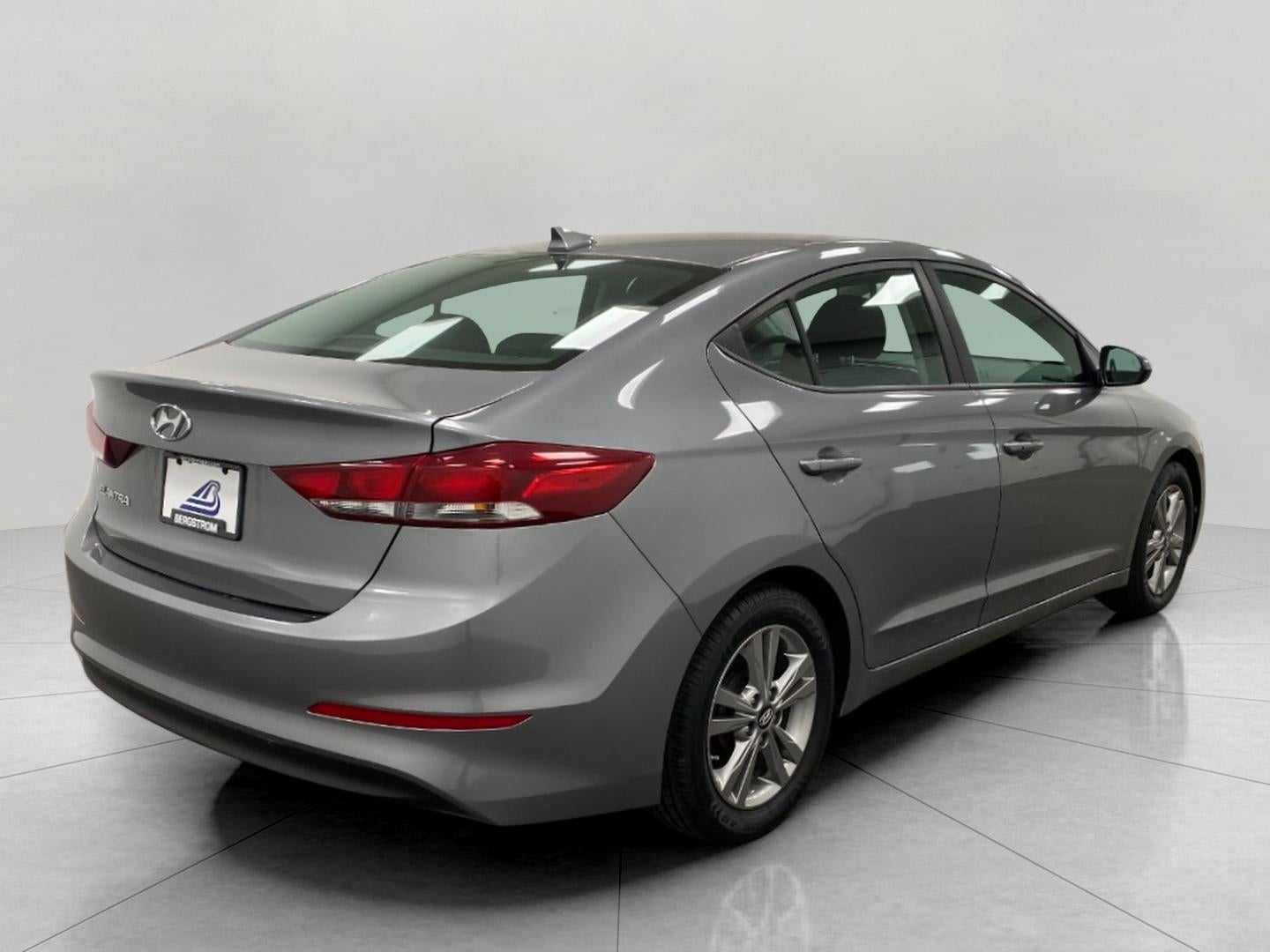 2017 Hyundai Elantra Value Edition 2.0L Auto