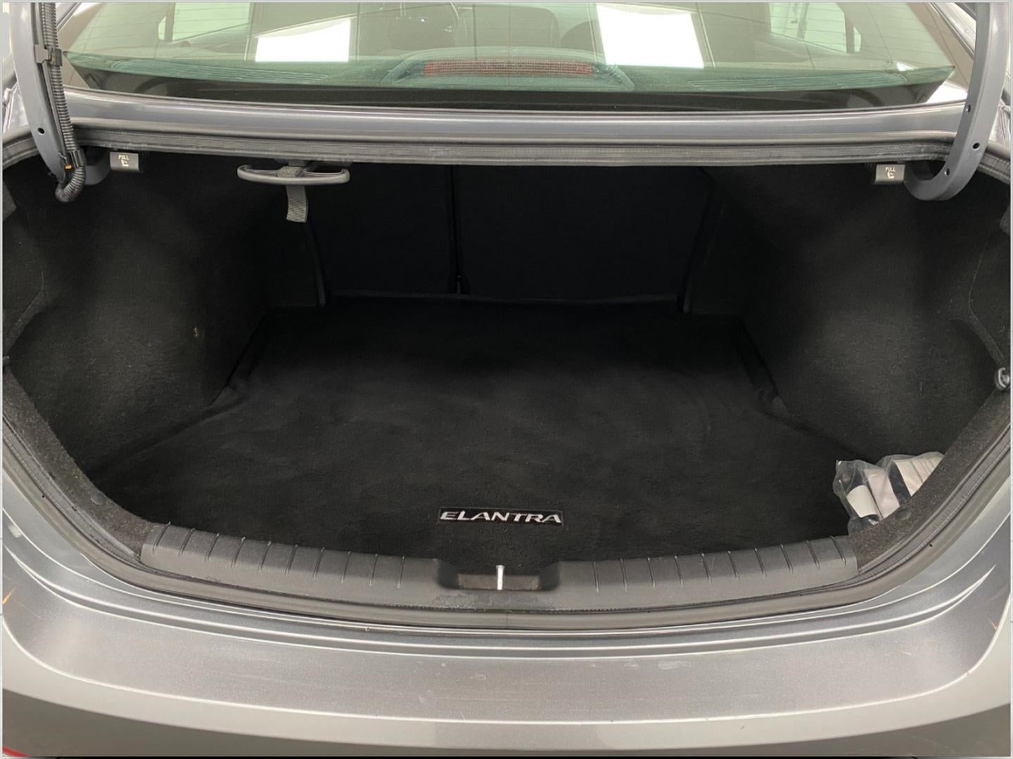 2017 Hyundai Elantra Value Edition 2.0L Auto