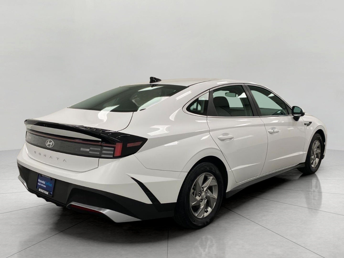 2025 Hyundai Sonata SE FWD