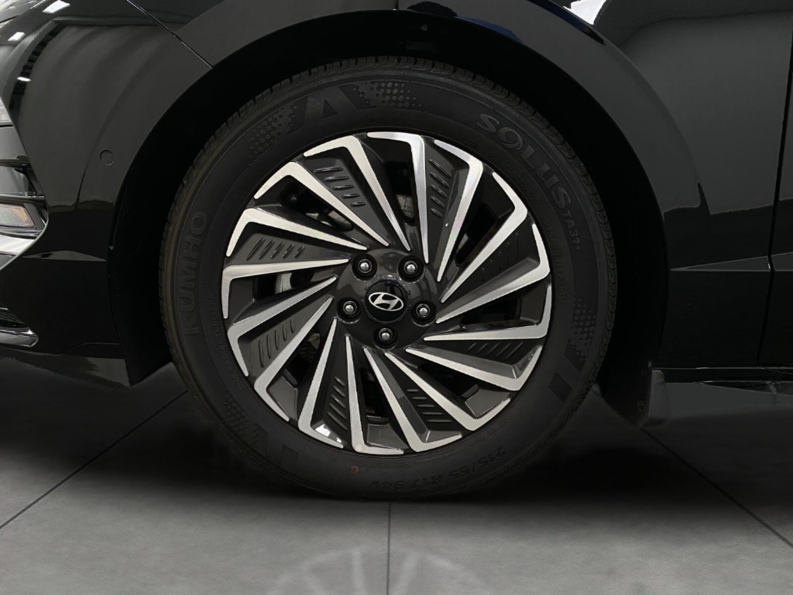 2025 Hyundai Sonata Hybrid Limited FWD