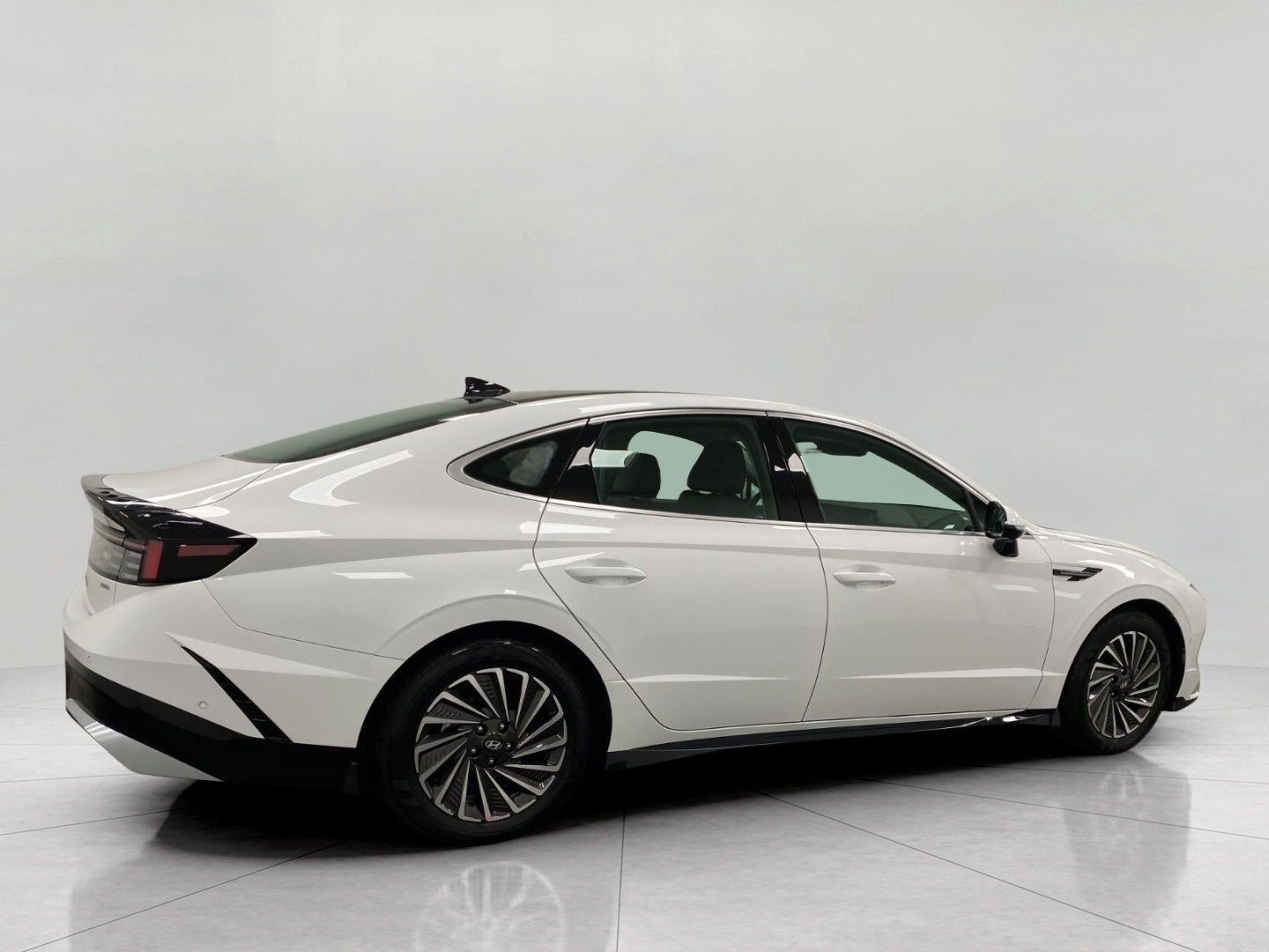 2025 Hyundai Sonata Hybrid Limited FWD