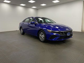 2024 Hyundai Elantra SE IVT