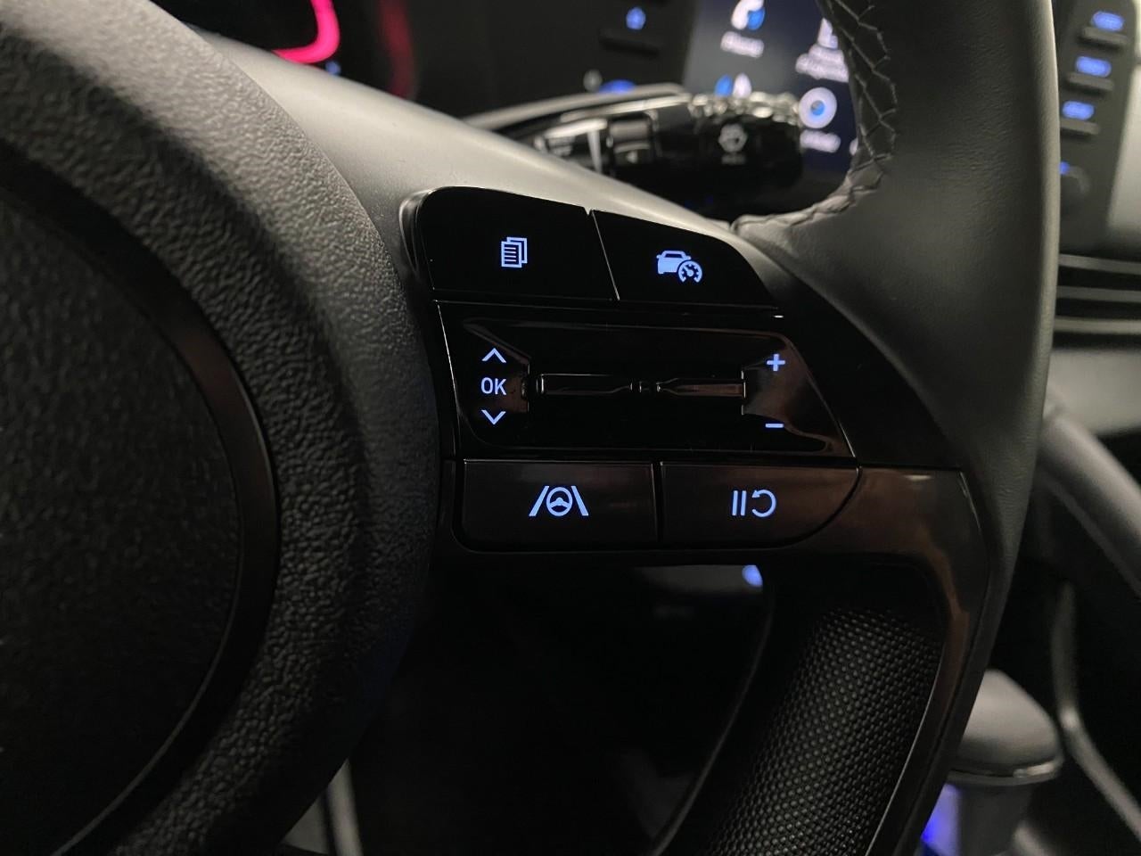2025 Hyundai Elantra SEL Convenience IVT