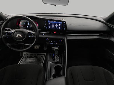 2025 Hyundai Elantra SEL Convenience IVT