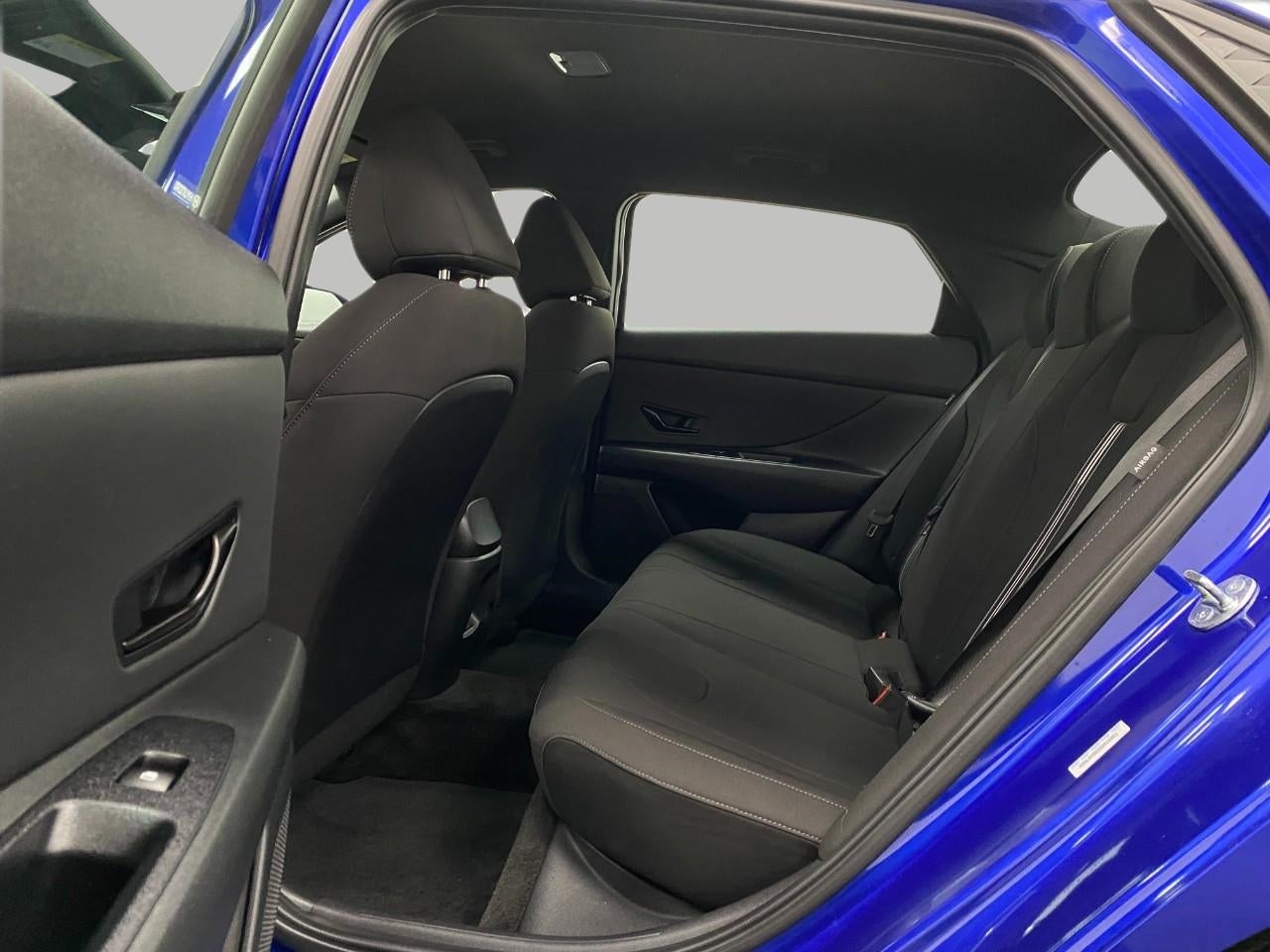 2025 Hyundai Elantra SEL Convenience IVT