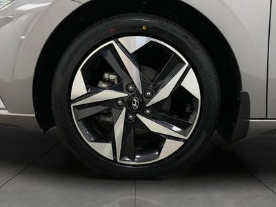 2023 Hyundai Elantra SEL IVT