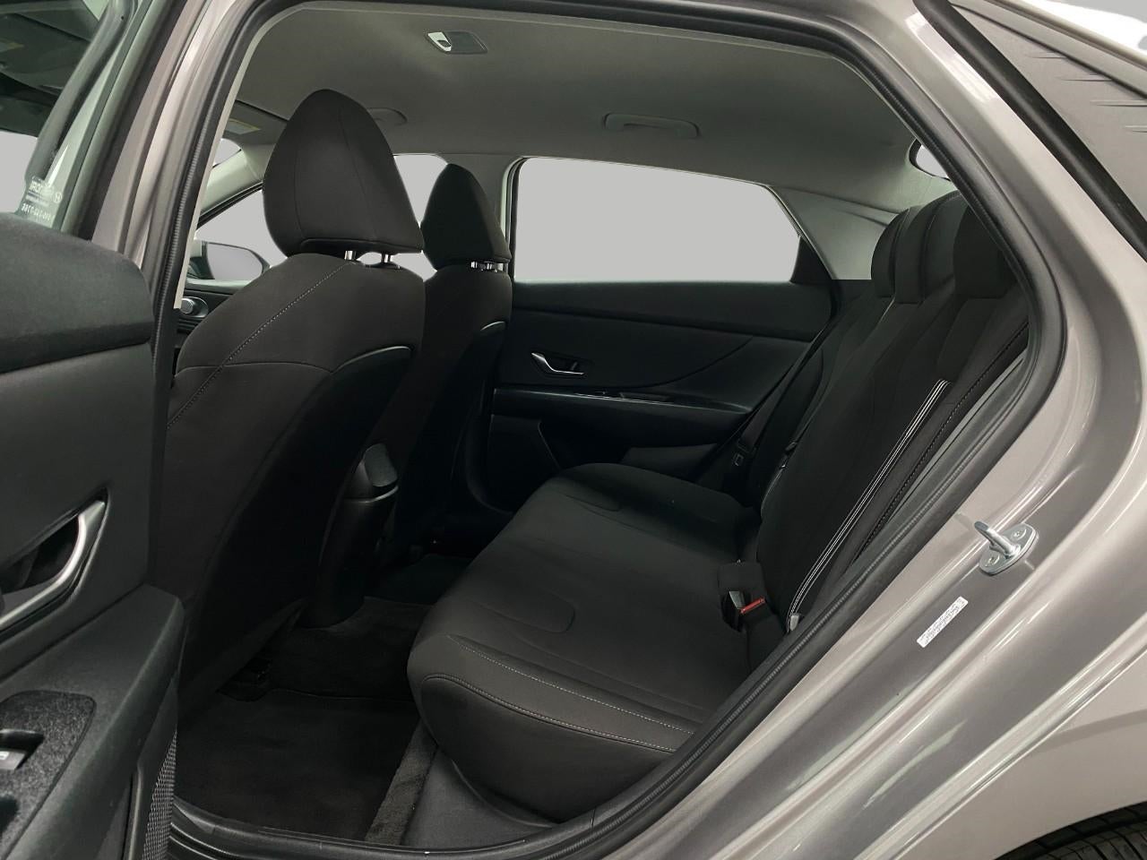 2023 Hyundai Elantra SEL IVT
