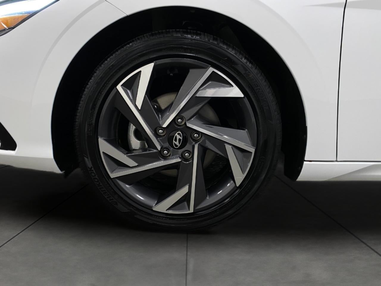 2025 Hyundai ELANTRA SEDAN