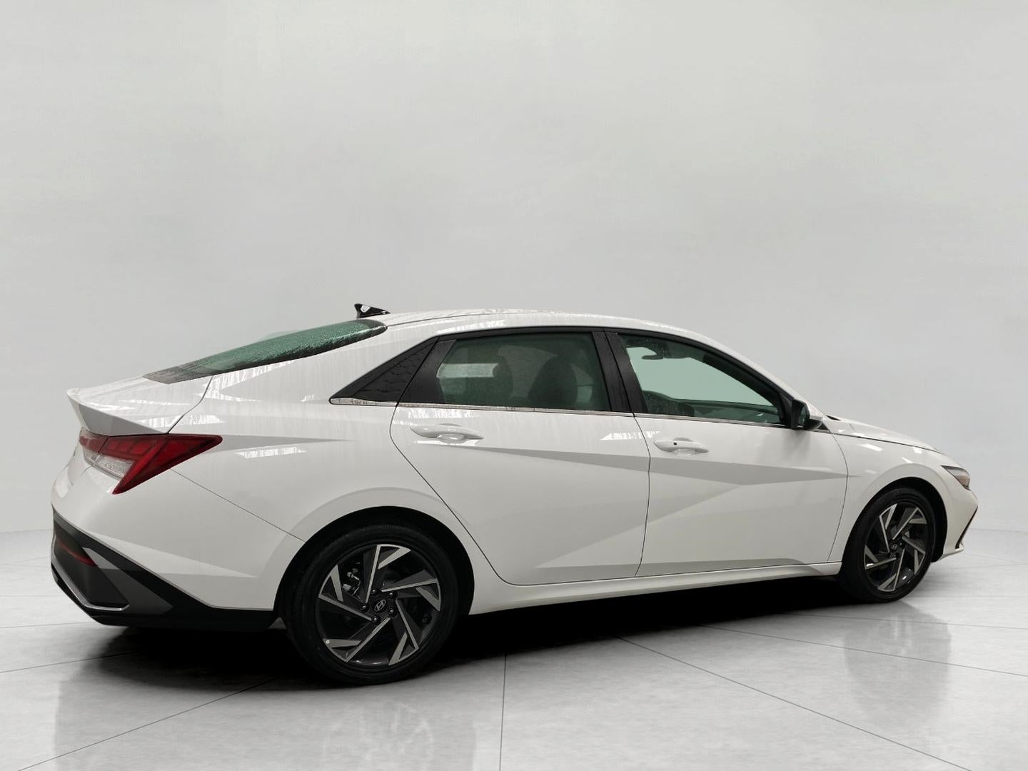 2025 Hyundai ELANTRA SEDAN