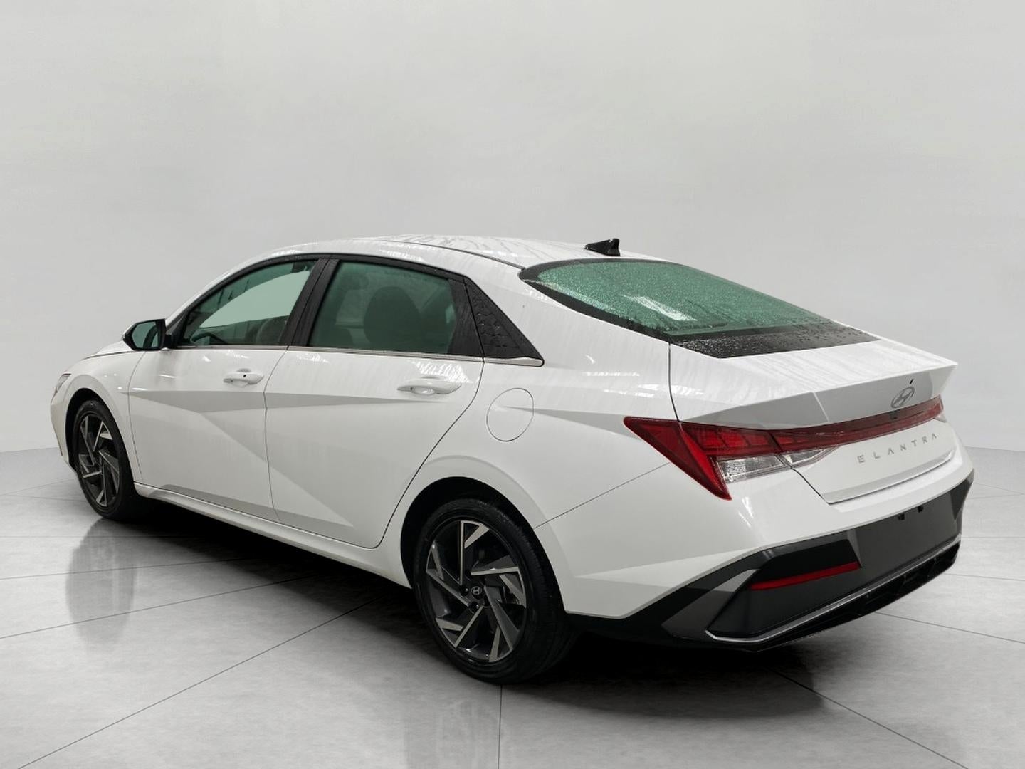 2025 Hyundai ELANTRA SEDAN