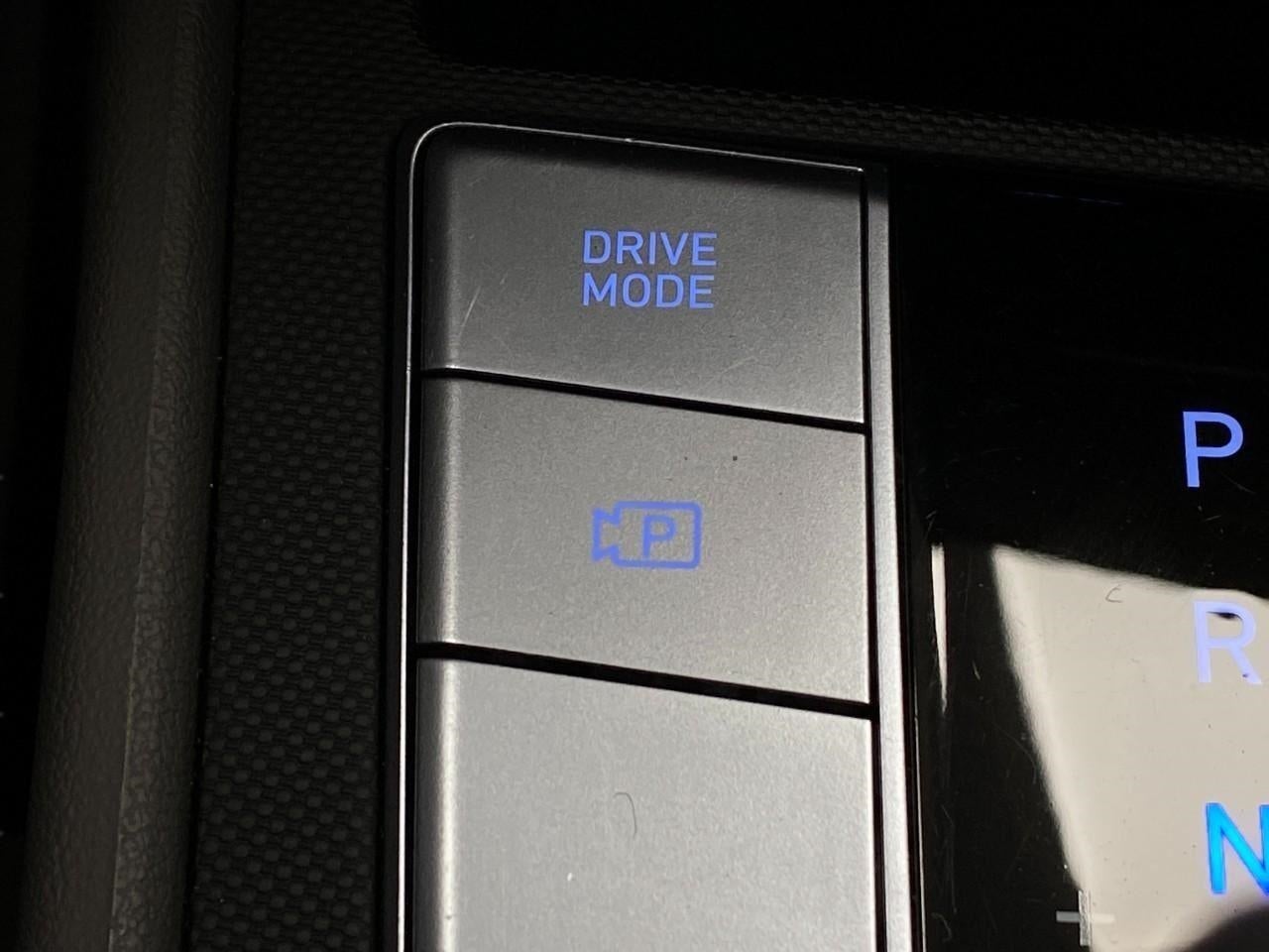 2025 Hyundai Elantra SEL Convenience IVT